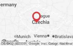 Packaging petfood premade pouches in a&nbsp;wrap-around carton